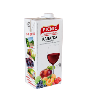 Вино Picnic "Кадарка" ординарное столовое полусладкое красное 1л 9,5-13% (4820179621006)