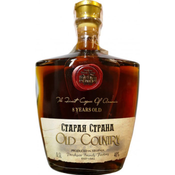 Бренди "Старая страна" 8 лет выдержки 0.5 л 40% (4850015316148)