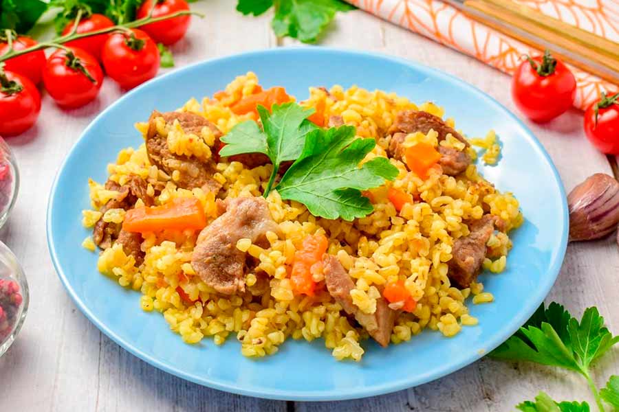 Булгур с овощами и мясом