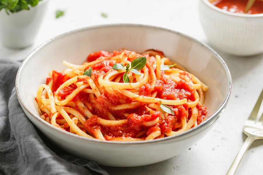 Паста з доступних продуктів, що завжди є вдома