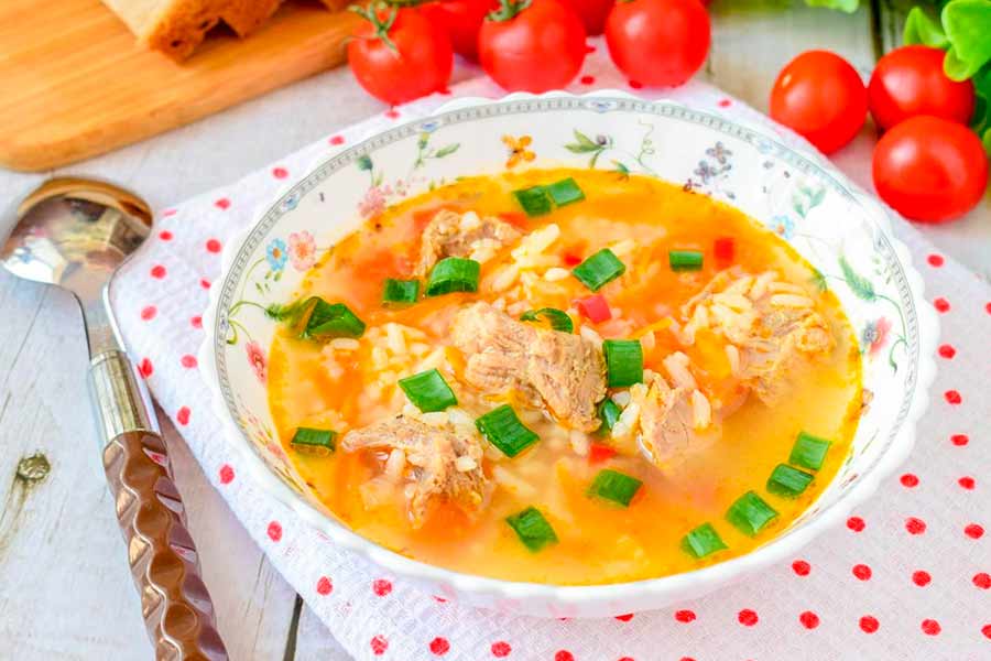 Наваристый сытный суп с рисом и говядиной