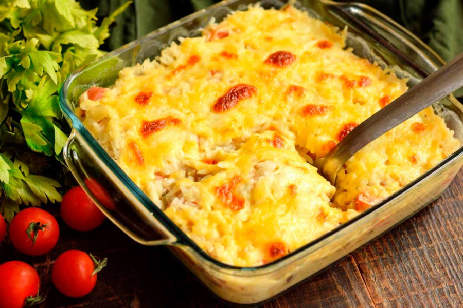 Незвична рисова запіканка із сиром і грибами